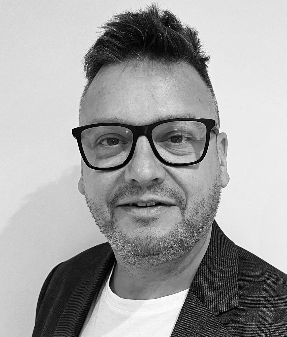 Guy-Mills-Leadership-Coach-ProfilePic-1000×1174 An image of Guy Mills, Leadership Coach